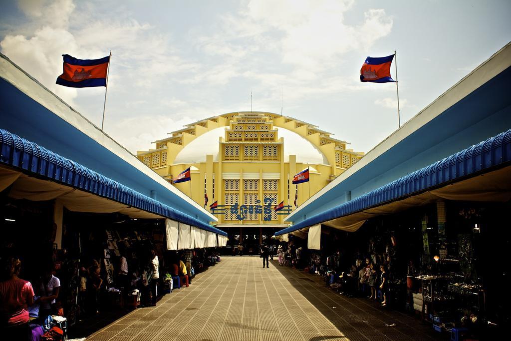 Riverview Cambodia Boutique Hotel 金边 外观 照片