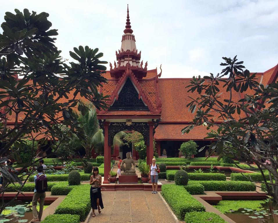 Riverview Cambodia Boutique Hotel 金边 外观 照片