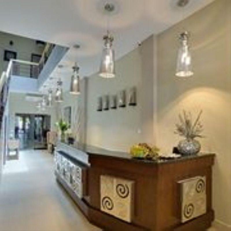Riverview Cambodia Boutique Hotel 金边 外观 照片