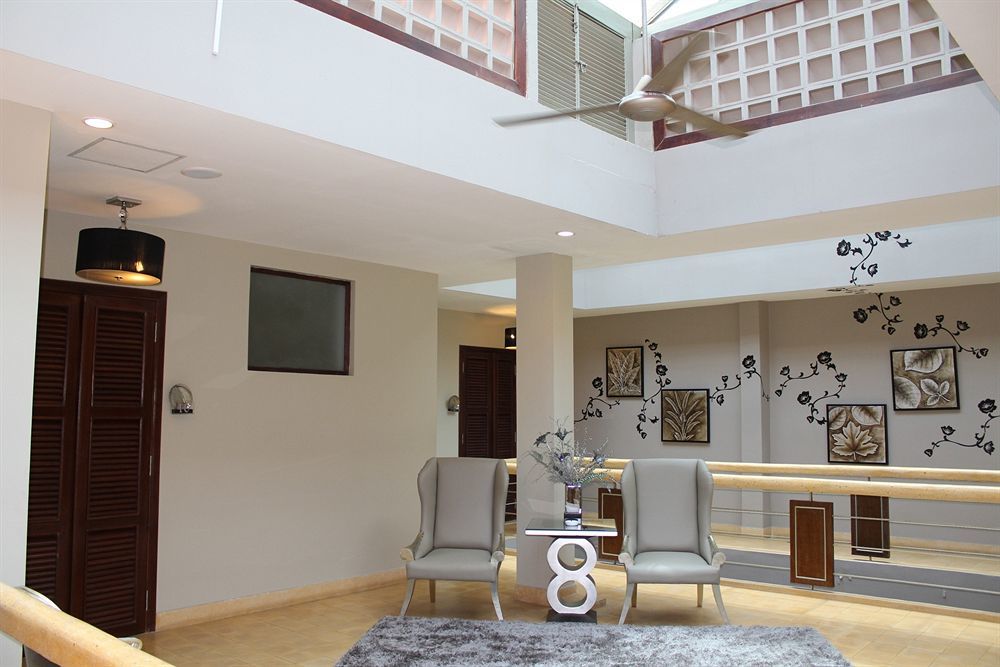 Riverview Cambodia Boutique Hotel 金边 外观 照片