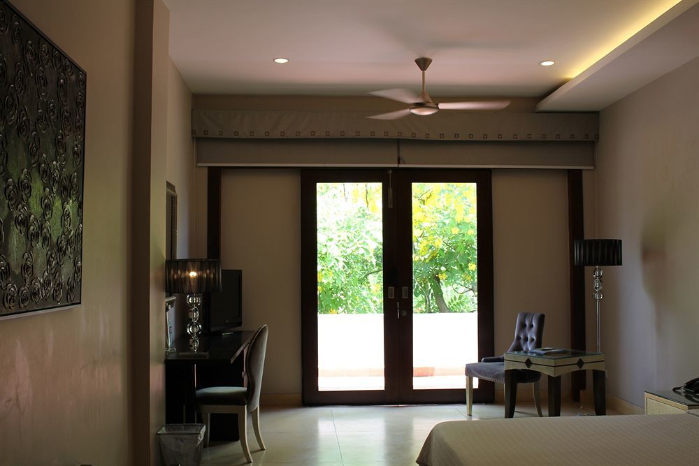 Riverview Cambodia Boutique Hotel 金边 外观 照片