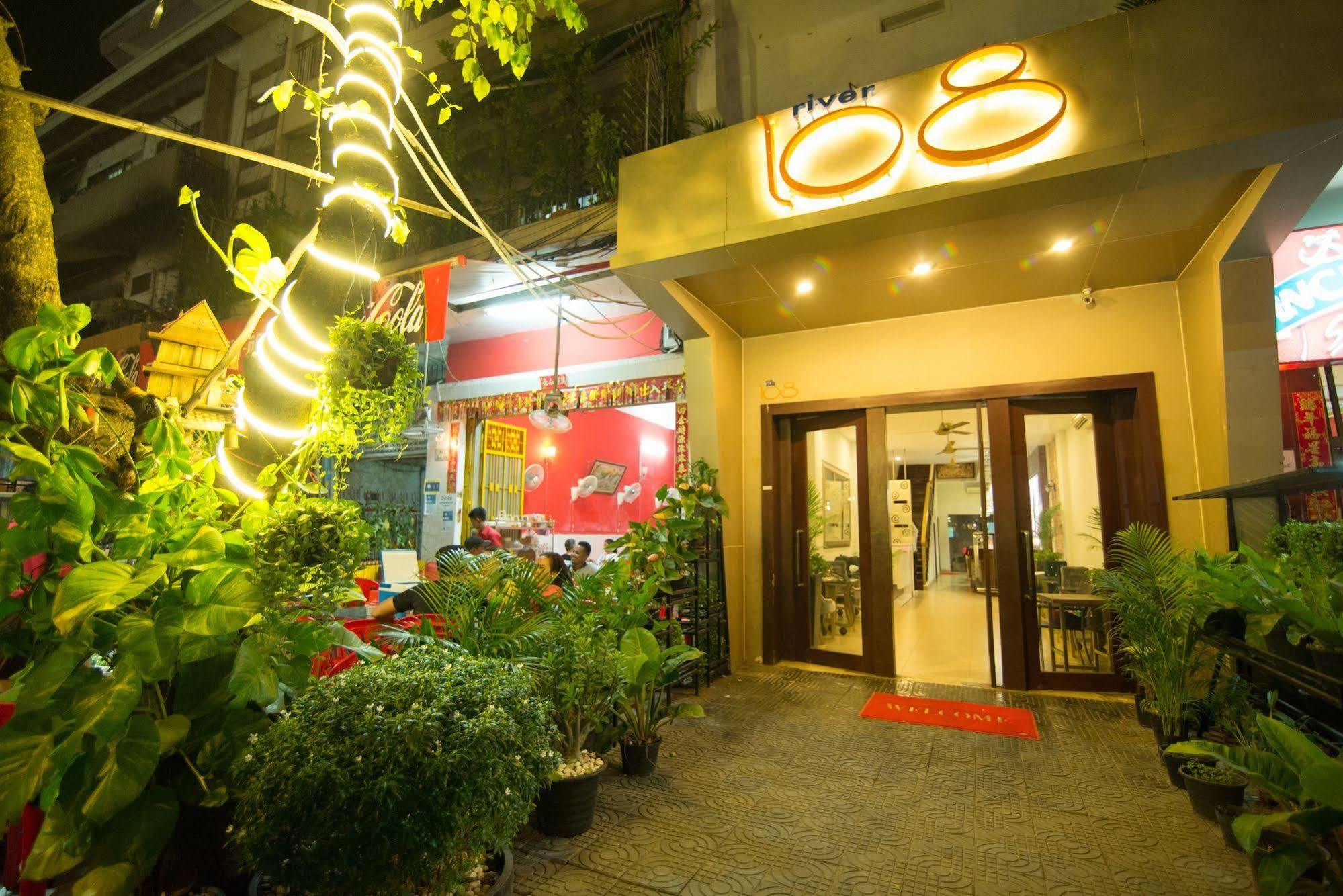 Riverview Cambodia Boutique Hotel 金边 外观 照片